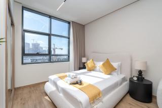 Mesmerizing Studio Located in the Center of JVC - Dubai - 8