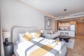 Mesmerizing Studio Located in the Center of JVC - Dubai - 2