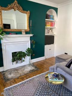 Georgian Apartment Near centre - Bath - 2