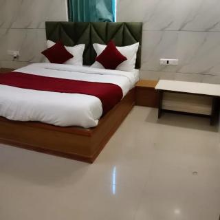 Hotel the grand pritam - 1