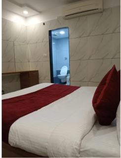 Hotel the grand pritam - 0