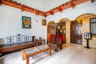 OYO Hotel Las Nubes,Mercado de Dulces y Artesanías Ámbar - San Cristóbal de Las Casas - 7
