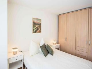 Apartment Chesa Fleury by Interhome - 1