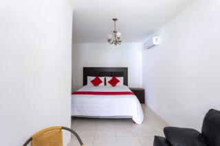 OYO Hotel Rio - Subteniente López - 8