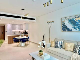 Spacious Luxury 1br Jvc Balcony & Pool - 3