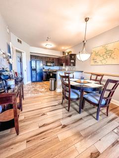 Bogey Bungalow At Four Seasons Resort - Lake Ozark - 3