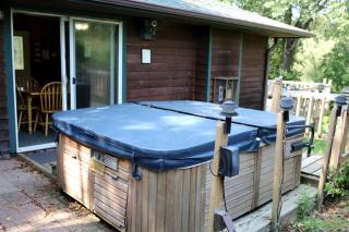 Rustic Family Cabin Rental with a Fire Pit near Wisconsin Dells - Tomah - 7