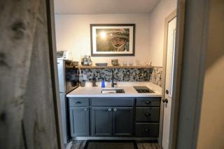 Charming Cabin Rental with a Private Hot Tub near Canyon Lake, Texas - Wimberley - 6