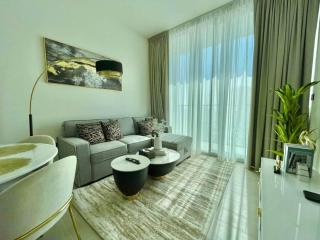 Smart Home 1br In Jvc With Premium Furniture - 3