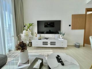 Smart Home 1br In Jvc With Premium Furniture - 1