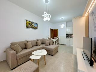 Empire Apartment 4 - 9