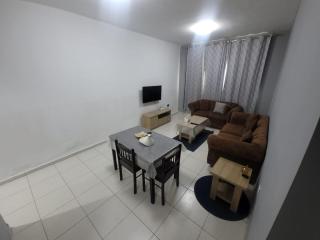 Cozy 1BR Sea Peek & Relax - Ajman - 6