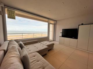 Large studio with direct sea view T88 - Oostende - 0