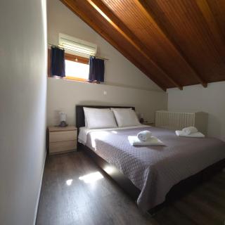 Nisi House - Sými - 2