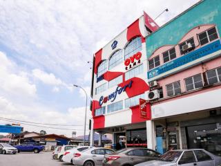 Super OYO 340 Comfort Hotel - Kampong Batu Belah - 6