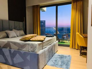 Luxurious Suite 17 by Opulent Studio - Ghaziabad - 1