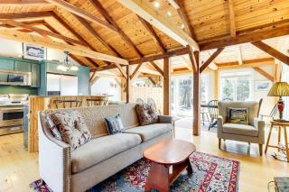 1 Mi to Foxwoods Casino Couples Retreat with Patio - 7