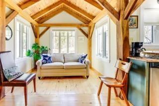 1 Mi to Foxwoods Casino Couples Retreat with Patio - Pequot Indian Reservation - 4