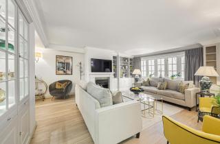Exclusive 3Bd Mews in Belgravia with Private Patio and Garage Parking - Londra - 5
