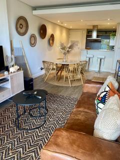 Modern 1 bed with views, Juliette 210 -V&A Waterfront - 5