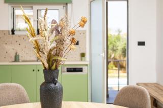 Villa Fyllo - Private Pool & Steps from the Beach - Tavronítis - 3