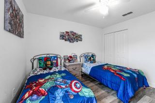 15 mins from Disney Parks Private pool Home 3bd 3bth - Davenport - 5