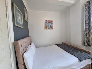 4th Flr Fantastic 3 bedroom Flat in W2-G15 - Londra - 1