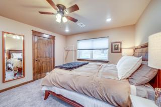 Hunt, Fish and Enjoy the Outdoors Rural Atoka Home - 1