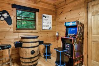 Beyond the Pines - Sevierville - 7