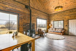 Hike, Hunt and Unwind Mtn-View Cabin in Del Norte! - 5