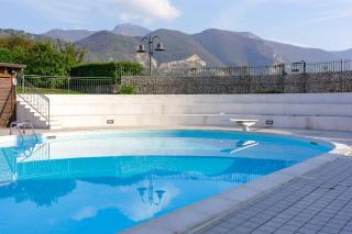 QUARZO BLU - access to lake and pool - 5