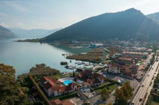 QUARZO BLU - access to lake and pool - 8