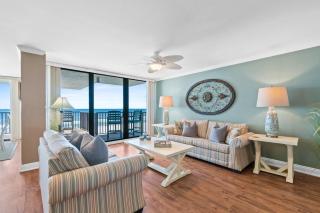 Pelican Walk 408 - 9