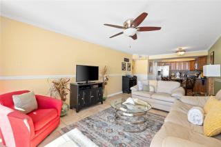 Pelican Walk 802 - 1