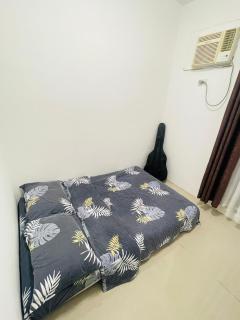 Family Suite Unit with Pool View near Airport - Manila - 7