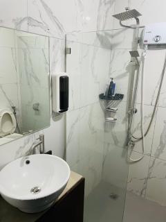 Family Suite Unit with Pool View near Airport - Manila - 2