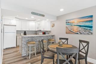 Pelican Walk 703 - 2