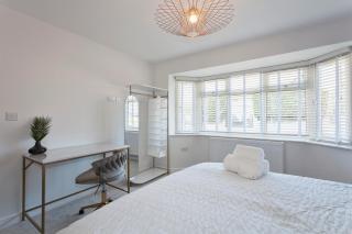 Free Parking 15 Bed House For Contractors & Large Groups - Earley - 2