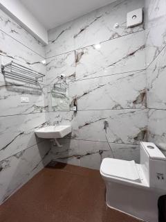 Basotel Hotel Indore - Indore - 3