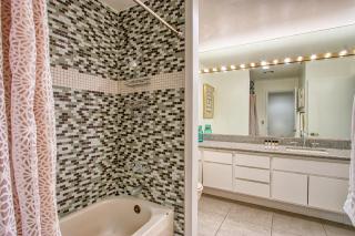 Deauville Comfort in Downtown PS - 2