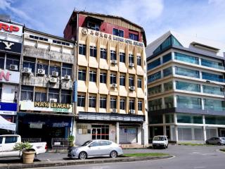 Super OYO 991 Mayfair Hotel - Kuching - 0