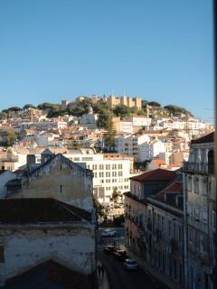 Stylish 2BR Castle View - Central | By Airnest - Lissabon - 3
