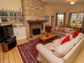 Armstrong Cottages No2 - Bamburgh - 7