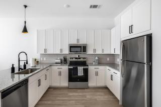 Railyard Apartments by Barsala - Denton - 2