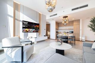 Infinity Pool - High-floor modern comfort - Incredible Views - 2BR 8 PAX - 9