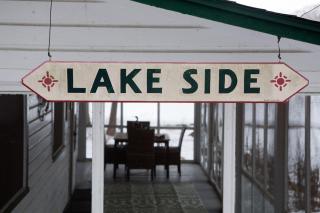 Lakefront Haven Modern Cottage - Effort - 8