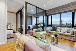 Premium Cityscape Abode w Skytower view & Parking - Auckland - 0