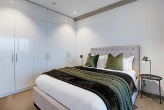 Premium Cityscape Abode w Skytower view & Parking - Auckland - 9