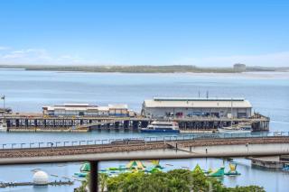 Location Style and Amazing Views - 9