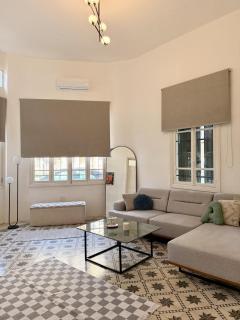 Olive A Heritage 2Bedroom Apartment in Mar Mikhael - Beirut - 8